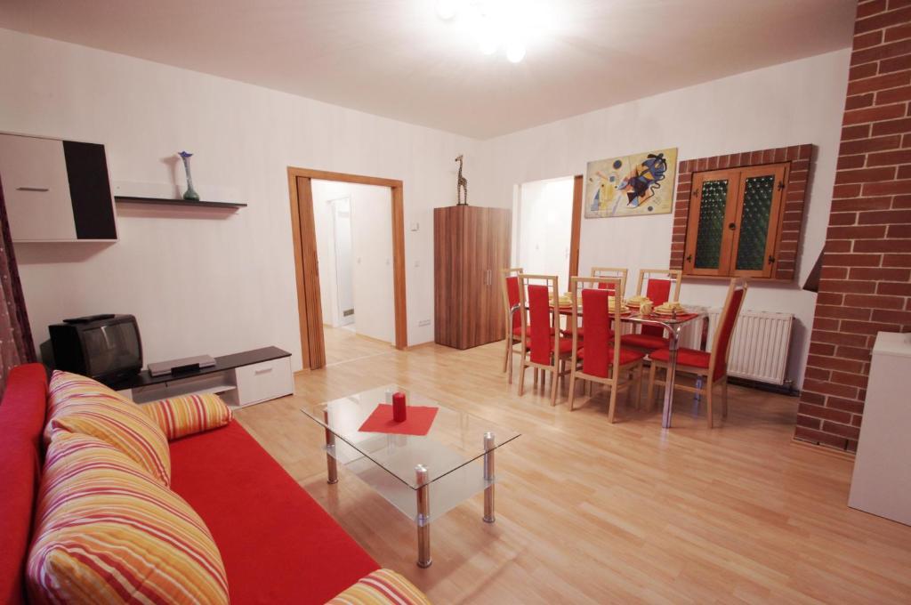 Raisa Apartments Fuenkhgasse Pressbaum Δωμάτιο φωτογραφία