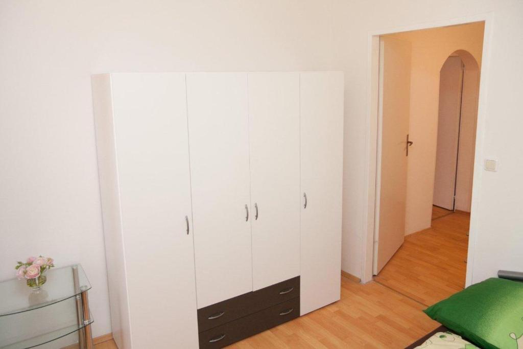 Raisa Apartments Fuenkhgasse Pressbaum Δωμάτιο φωτογραφία